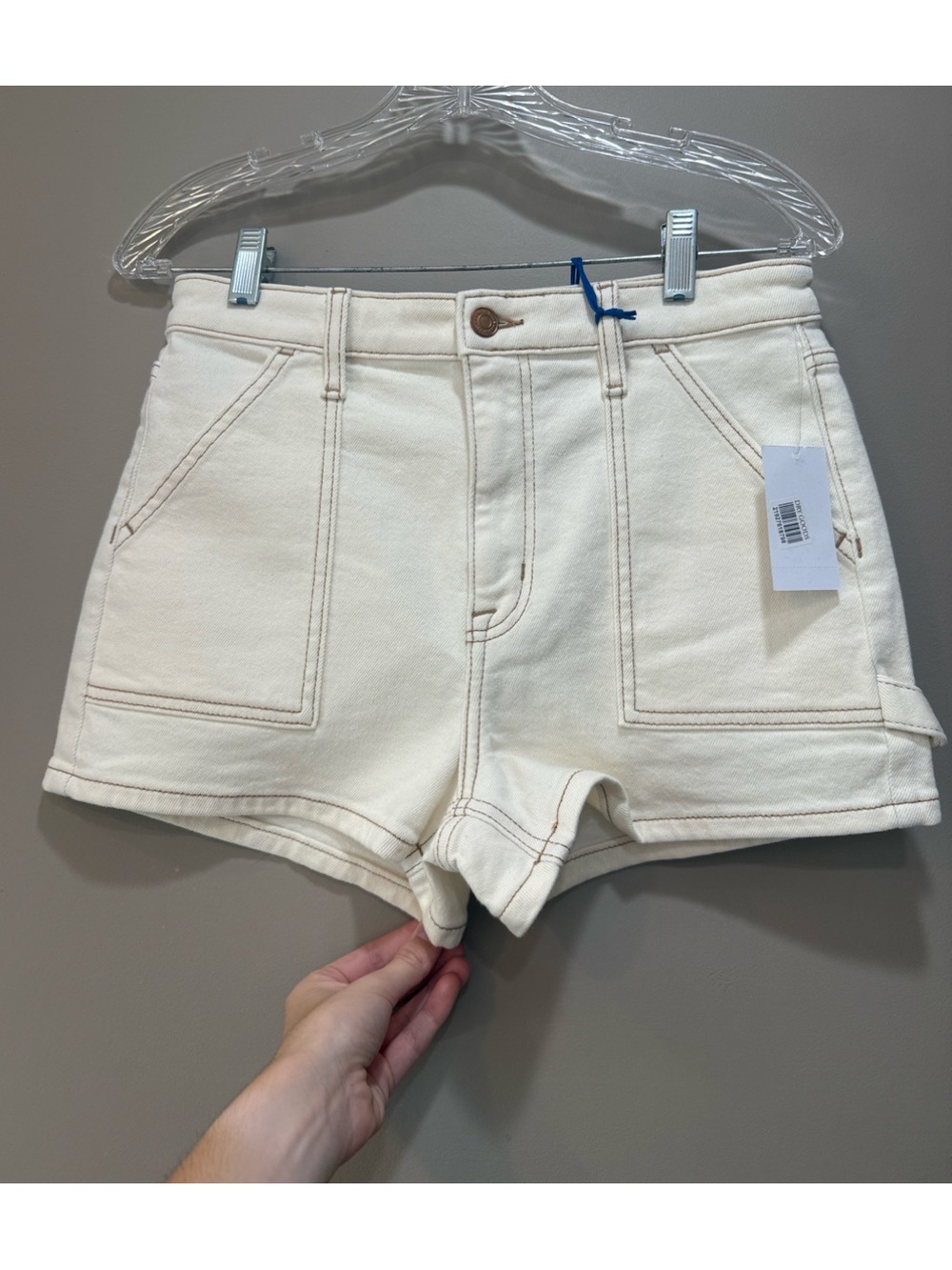 eunina Cream High-Waist Utility Shorts